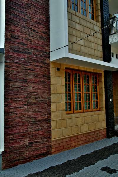 #stone_cladding #stonetexture #decoart #exteriordesigns #exterior_Work #stone #pattern #TN #kerala #trivandrum #ContemporaryHouse #stone #artificialstone #red #plain #patterned #design

contact :- 9567774057