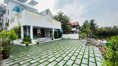 Tandoor stone with artificial Grass🏡🏡 @kochi




 #NaturalGrass  #SandStone