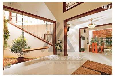 Thomaskutty Residence
Location: Tripunithura, Ernakulam
Area : 3600sqft | 90 Lakhs