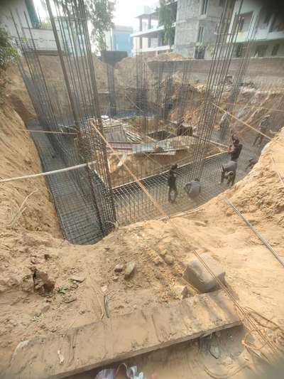 BASEMENT FLOOR 280 ₹ SQ.FT WITHOUT FLOORING, ELECTRICAL, PLUMBING + 80 ₹ RCC WALL ,SUTRING & IRON BINDING  👉RCC वाल footing, pcc की भराई आरएमसी से होगी  SITE AT SHRI GOPAL NAGAR #HouseDesigns #ElevationHome  #elevaion #3Dhome  #houseplan #counstrucation #Contractor #Architect  #InteriorDesigner #interiores