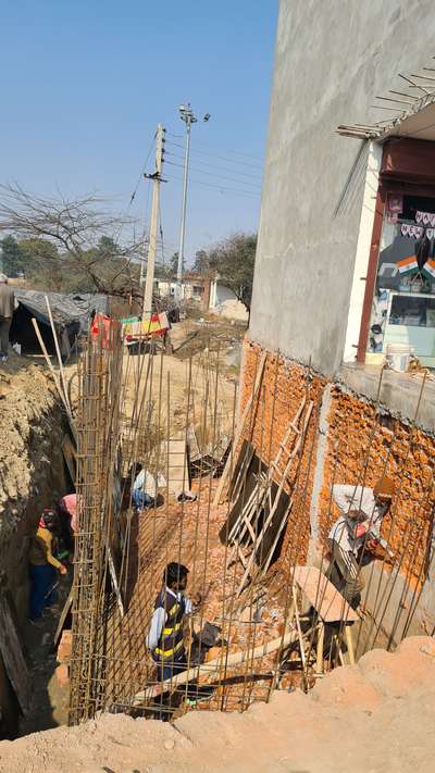 Booth no 68 sec - 5 market karnal
Basement + ground floor +first floor
#structure #Contractor #construction