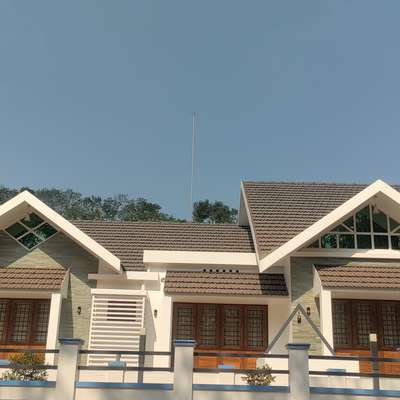 LIGHTNING ARRESTER INSTALLATION ANYWHERE IN KERALA
 #lightningarrester  #copper  #houseowner  #new_home  #teamslightningarrester  #travancoreelectronics  #lightningprotectionsystem