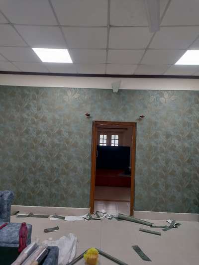 *wallpaper installation *
wallpaper