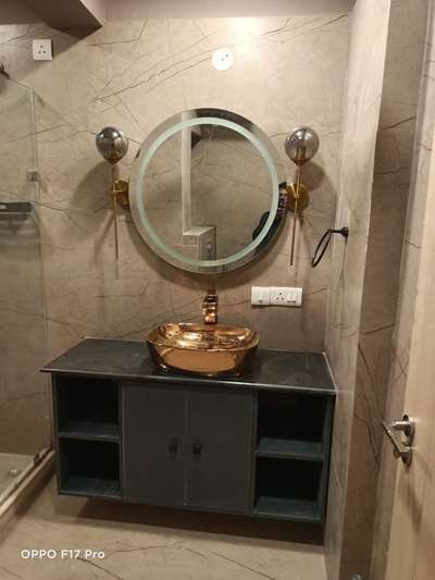 Vanity designs you can connect us for rennovation and interior/turnkey work across delhi/ncr
#vanitydesign #hdhmr #merinoleminates #decorativemirrors #washroomdesign #homedecor #interiordesigners #gurugram #turnkeyprojects