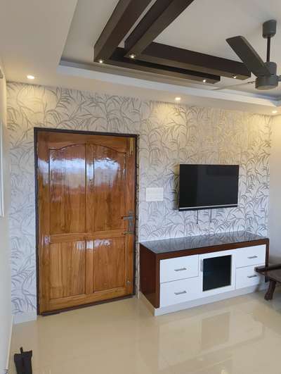 Interior wallpaper work
