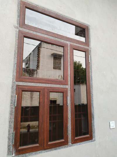 aluminum wooden collar windows