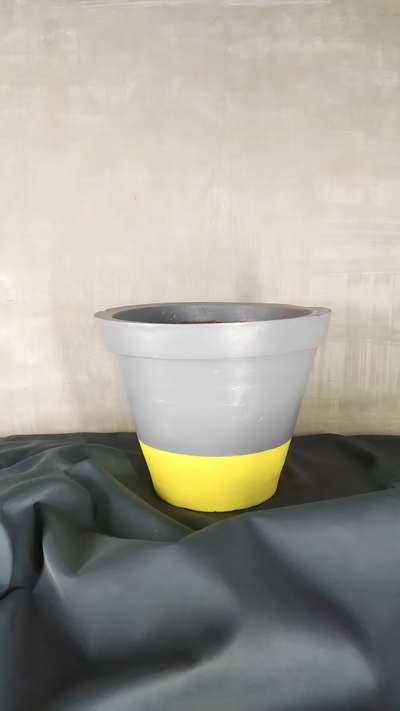 INDOOR PLANT POT 7"
 #handpainted  #pots  #IndoorPlants  #indoorcourtyad  #indoorpots  #indoorplantsdecor