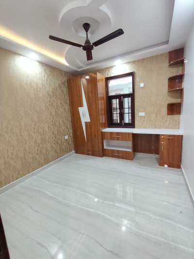 3 BHK & 2 Bhk Flat Available For rent & Sell .. no Brokerage 

Direct Message Me