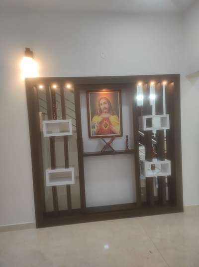storage space with partition prayer set🙏🏻
9778414200