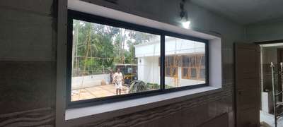 സ്ലൈഡിങ് window