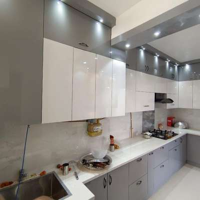 *Modular kitchen *
5 year warranty full modular