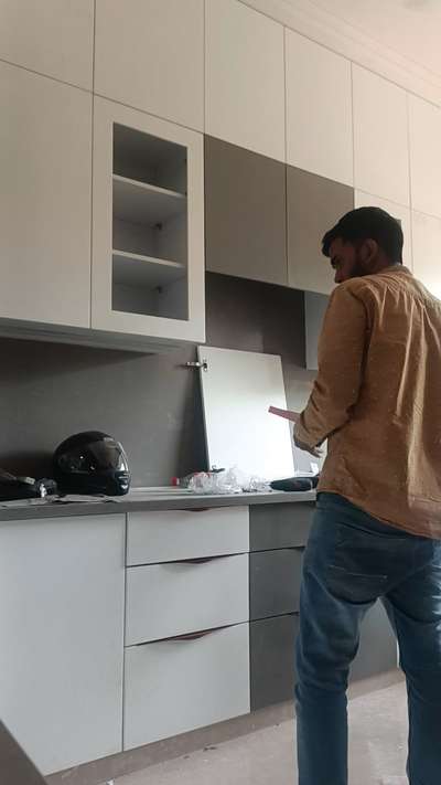 #ModularKitchen  #Modularfurniture  #modulerkitchenmanufactruar
