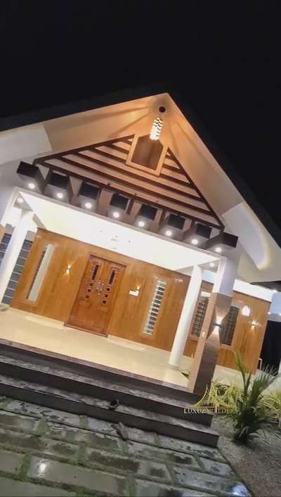 #Luxuz builders 
 #Traditional 
 #modern
 #keralahomedesign