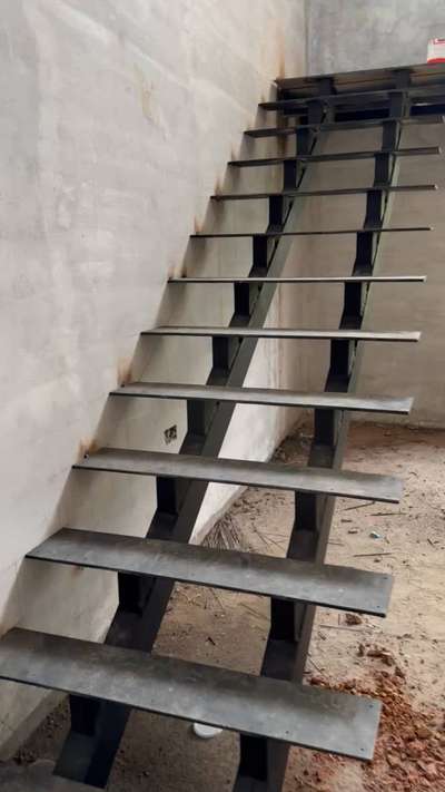 Kasargod Uluwar 5 Metre Landing
Industrial Staircase | Industrial
Staircase | Metal Staircase
#metalstaircase #staircase #gistair #industrialstaircase