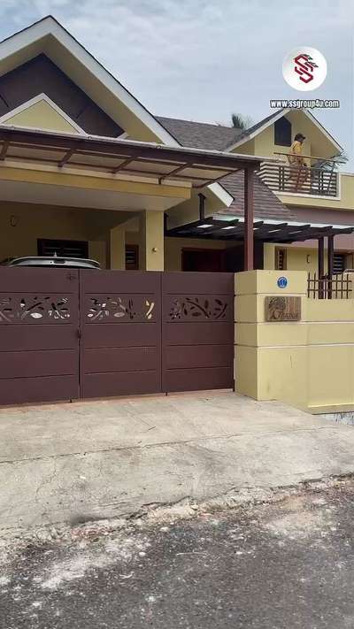 Site at Olavakkode,Palakkad 




 #keralastyle  #keralastyle #RoofingIdeas