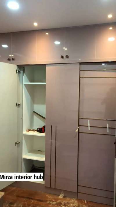 #ModularKitchen  #WardrobeIdeas  #WardrobeDesigns  #almirahdesign  #SlidingDoorWardrobe  #HingedDoorWardrobe