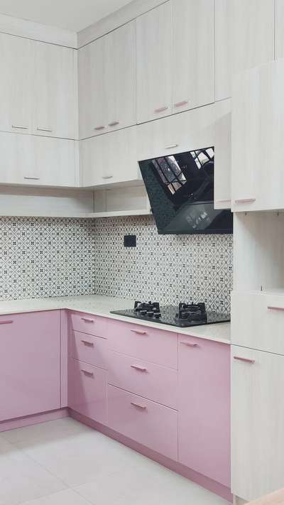 New kitchen work completed 
 #KitchenCabinet #KitchenIdeas #InteriorDesigner #LargeKitchen