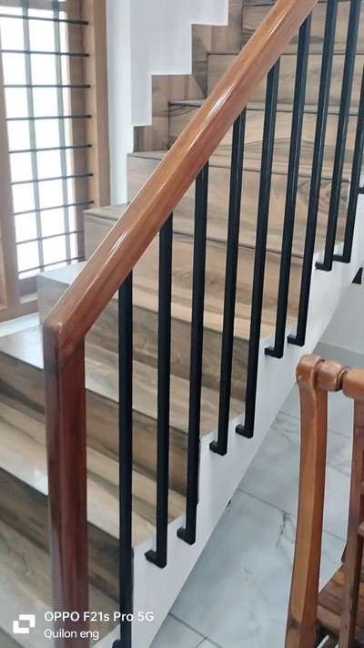 ഇതു ഞങ്ങൾ കൊല്ലം കടപ്പാക്കടയിൽ ചെയ്ത stair handrail ഇതുപോലെയുള്ള വർക്കുകൾ ചെയ്യുവാൻ ഞങ്ങളെ വിളിക്കുമല്ലോ... #handrailwork  #stairhandrail  #girailing #Weldingwork  #Kollam  #kadappakkada