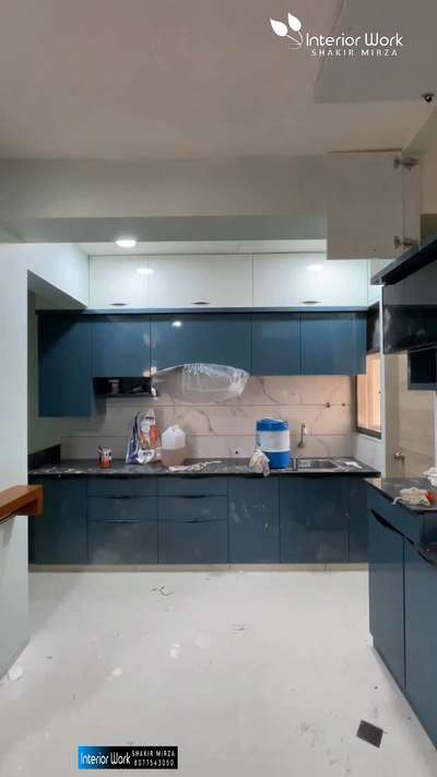 #LargeKitchen #ModularKitchen #KitchenInterior #OpenKitchnen #pantry #inotechkitchen #wadrobedesign #SlidingDoorWardrobe #tvunitdesign #modularTvunits #MasterBedroom #wallpanelling #DressingTable #All_furnitures_work_karane_ka_liye_contact_kare_90279 57097