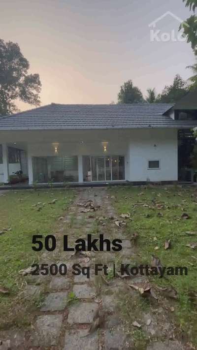 50 Lakhs | 2500 Sqft | Kottayam

Budget: 50 lakhs
Sqft: 2500sqfeet
Plot area: 50cent
BHK: 3 bhk with pool

Client and Design: Benet gregory toms
@villa__maria_
Location: kuzhimattom, kottayam
Contact: 919496336905