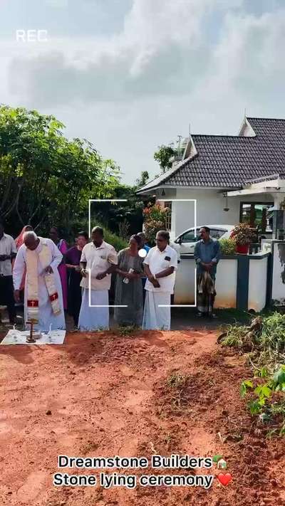 പല ദേശങ്ങൾ, പല ആളുകൾ ഒന്നാകുന്ന അപൂർവ്വ സുന്ദര നിമിഷങ്ങൾ. ❤️🏡

കർക്കടകം തുടങ്ങുന്നതിനു മുമ്പേ, തങ്ങളുടെ  സ്വപ്നങ്ങൾക്ക് തറകല്ലിട്ടു കൊണ്ട് തുടക്കം കുറിക്കണമെന്ന അവരുടെ ആഗ്രഹം,യഥാർത്യത്തിലേക്ക് വഴിമാറുമ്പോഴുള്ള സുന്ദരമായ കാഴ്ച്ച❤️🏡.ഇനി അന്തിമ ഘട്ട കാഴ്ചകൾക്കായി അവർ ആകാംഷയോടെ കാത്തിരിക്കുമ്പോൾ, ആ കാഴ്ചകൾ സുന്ദരമാക്കാൻ ഇവിടെ നിന്നും  𝗗𝗿𝗲𝗮𝗺𝘀𝘁𝗼𝗻𝗲 𝗕𝘂𝗶𝗹𝗱𝗲𝗿𝘀🏡 തുടങ്ങുന്നു.

എറണാകുളം ജില്ലയിൽ പോത്താനിക്കാട്, പൈങ്ങോട്ടൂരിൽ 𝗠𝗿𝘀. 𝗠𝗶𝗻𝘁𝘂 & 𝗔𝗹𝗮𝗻 ന് വേണ്ടി നിർമിക്കുന്ന 𝟭𝟳𝟰𝟭(𝟯𝗕𝗛𝗞) വീടിന്റെ തറ കല്ലിട്ടു കൊണ്ട് ഇന്നിതാ തുടക്കം കുറിക്കുന്നു.

𝗦𝘁𝗼𝗻𝗲 𝗟𝘆𝗶𝗻𝗴 𝗖𝗲𝗿𝗲𝗺𝗼𝗻𝘆🏠❤️

𝗖𝗹𝗶𝗲𝗻𝘁   : 𝗠𝗿𝘀 𝗠𝗶𝗻𝘁𝘂 & 𝗔𝗹𝗮𝗻
𝗦𝗾𝗳𝘁      :𝟭𝟳𝟰𝟭(𝟯𝗕𝗛𝗞)
𝗣𝗹𝗮𝗰𝗲   : 𝗽𝗮𝗶𝗻𝗴𝗼𝘁𝘁𝗼𝗼𝗿, 𝗽𝗼𝘁𝗵𝗮𝗻𝗶𝗸𝗸𝗮𝗱, 𝗘𝗿𝗻𝗮𝗸𝘂𝗹𝗮𝗺
 #stonelyingceremony #KeralaStyleHouse #keralaplanners #newproject