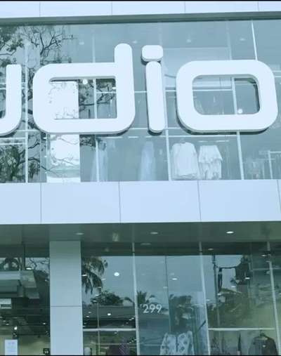 BEST COMMERCIAL ELEVATORS IN KERALA| 10 PASSENGER COMMERCIAL ELEVATOR| ZUDIO| KERALA'S LEADING ELEVATORS MANUFACTURING COMPANY| NO 1 IN KERALA| AARON ELEVATORS 


 #keralastylehouses #aaronelevators #kochiinteriordesigners #CalicutConstructions&Consultants #thrissurbuilders #commercial_building