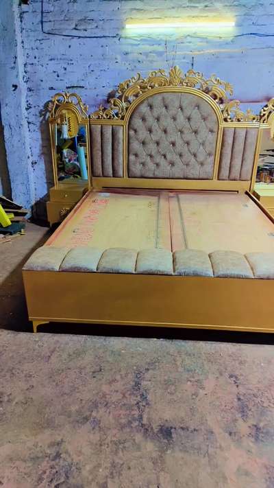 Italian Gold Leaf Elaborately Carved Bed | #bed #furniture #viral #subscribe #trending #home #sofa  #follow_me  #short  #Shorts  #LUXURY_BED