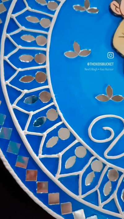 Vanakkam🙏 Lippan mirror work art ❤
.
Wall decor 😍
. 
. 
#lippanart #mirrorwork #decoration #reelsinstagram #reelkarofeelkaro #reelsindia #reelitfeelit #mudmirrorwork #clay #delhi #weddingfavours #gifting #housewarming #chennai #banglore #decor #walldecor