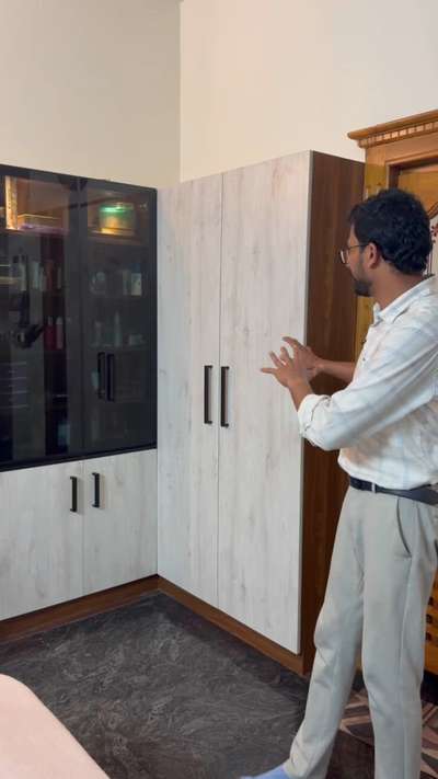 ചെറിയ സ്പേസ് ഉള്ളവർക്ക് ബെഡ്‌റൂം വാർഡ്രോബ് ഇങ്ങിനെ ചെയാം..

 #InteriorDesigner  #BedroomDecor  #WardrobeIdeas  #ezzahomes  #MasterBedroom  #WardrobeDesigns  #Thrissur  #Palakkad  #Malappuram  #Ernakulam