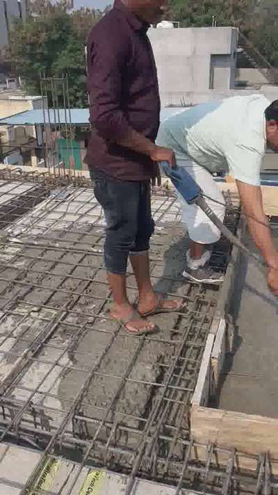 20 X 45 slab Casting At Gavshinde Colony Khargone Contact for building Construction and Drawing 
7415800208
 #building  #civil_engineer  #designer  #structure