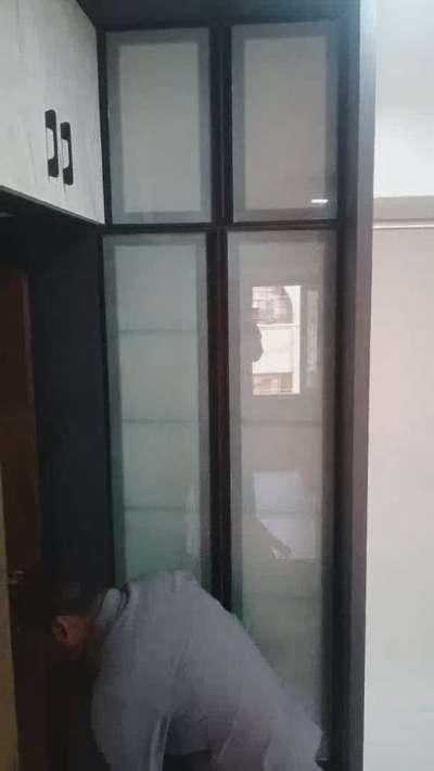 profael work mirr glass