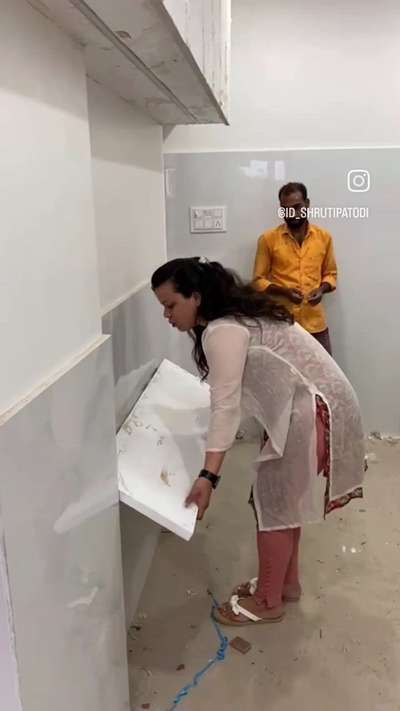 Checking is important before handovers

#shrutipatodidesigns #homedecor #kitchen #additionalplatform #morden #interior #InteriorDesigner