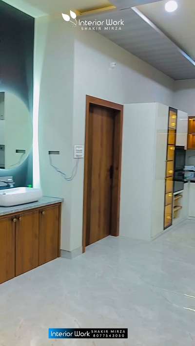 #LargeKitchen #ModularKitchen #KitchenInterior #OpenKitchnen #pantry #inotechkitchen #wadrobedesign #SlidingDoorWardrobe #tvunitdesign #modularTvunits #MasterBedroom #wallpanelling #DressingTable #All_furnitures_work_karane_ka_liye_contact_kare_90279 57097