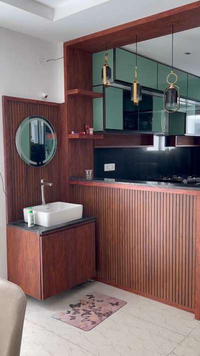ഈ kitchen കണ്ടുനോക്കു  #ModularKitchen  #KitchenIdeas  #LShapeKitchen  #breakfast  #breakfastcounter  #washbasinDesig  #Greenkitchens  #KeralaStyleHouse  #bugethomes