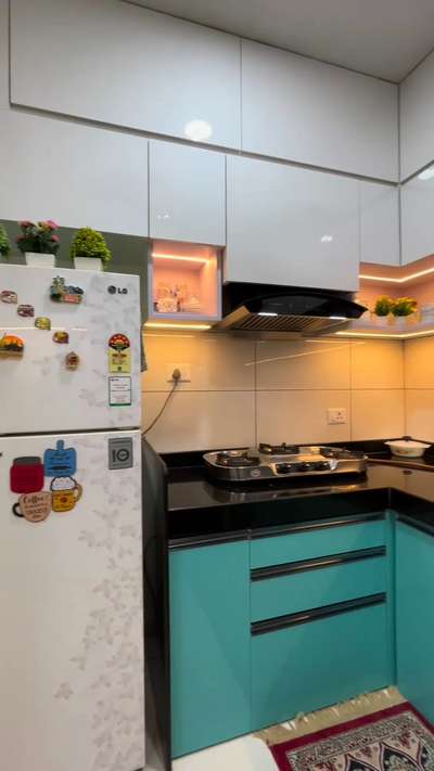 #ModularKitchen  #KitchenIdeas  #LargeKitchen  #LShapeKitchen  #inotech  #pantry  #profilehandles  #trendingdesign  #combinatnationmica_  #vanitydesign  #DressingTable  #WallDecors  #HomeDecor  #BedroomDecor  #ModularKitchen  #modularwardrobe  #ModernBedMaking  #Modularfurniture work karane ke liye contact kare
whats.+919625506863
call.+917060375916 Saquib Mirza