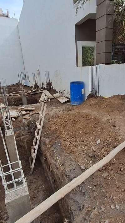 contact for best civil work 
 #CivilEngineer  #newsite  #indoreconstruction  #modernhome  #civilengineerstructures  #bestengineer modernhouse #kolotranding  #koloviral  #bestbuilders