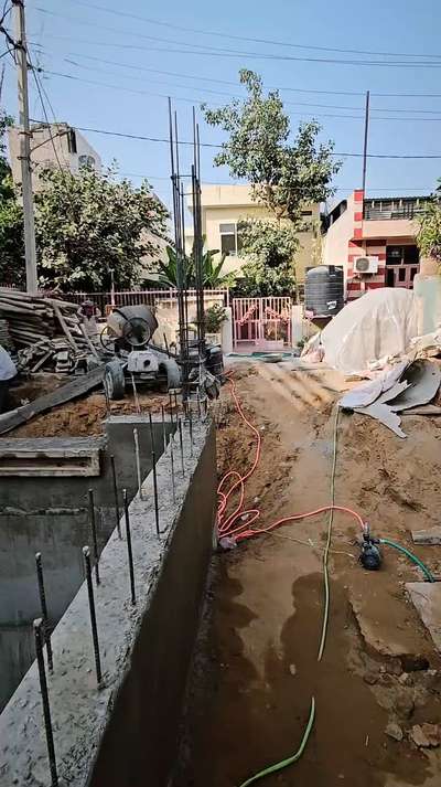 Construction of basement in progress at Nirman Nagar, Jaipur

#architecturehunter #evershinehomes #evershinehomesvaishali #jaipurconstruction #jaipurarchitects #elevationdesign #jaipurphotography #basementdesign #sodalajaipur #contractorinjaipur  #jaipurdiaries  #civilcontractors  #architecturedesigns