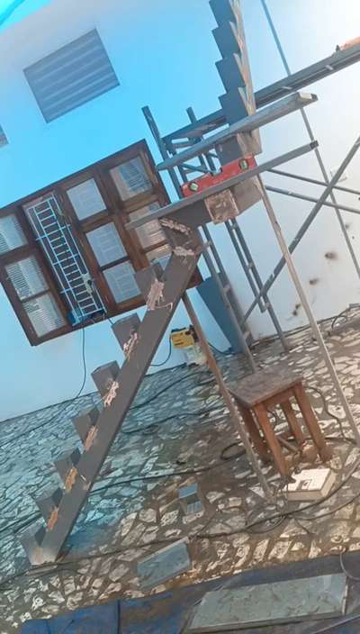 #stairsdesign #staircase #singlestringerstairs #singlestringerstair #Thalassery #Kannur