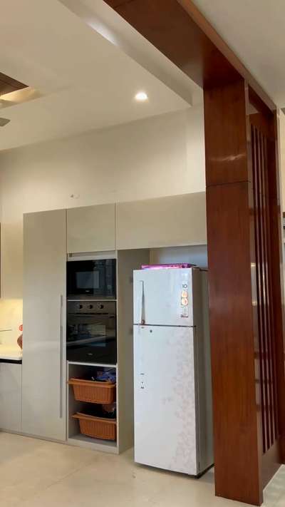 #ModularKitchen  #KitchenIdeas  #LargeKitchen  #inotech  #pantry  #Modularfurniture