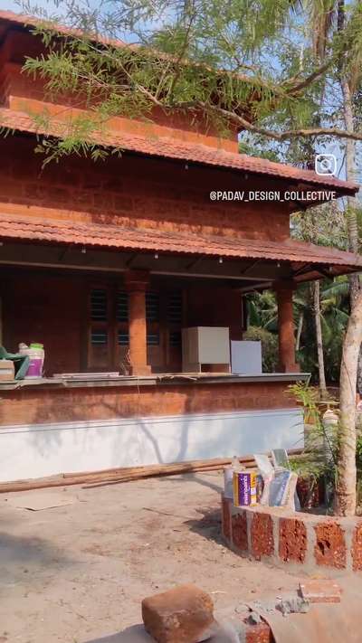 #naalukettu #naalukettuveedu #keralatraditionalhome #courtyardhouse #slopingroof #lateritemasonry #exposedlaterite #traditionalhome #vernaculararchitecture