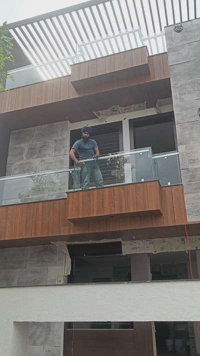 front railing and profile main gate