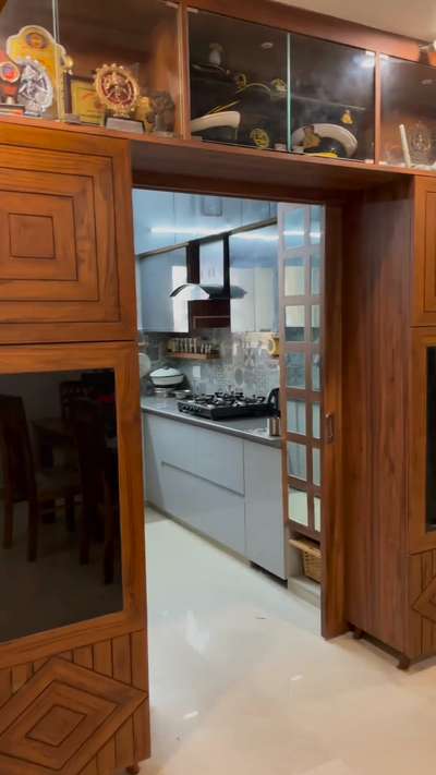 #ModularKitchen  #inotech  #pantry  #partition  #GlassDoor  #LShapeKitchen  #HomeDecor  #WallDecors  #BedroomDecor  #InteriorDesigner  #LUXURY_INTERIOR  #ModularKitchen  #modularwardrobe  #Modularfurniture work karane ke liye contact kare
whats.+919625506863
call.+917060375916 Saquib Mirza