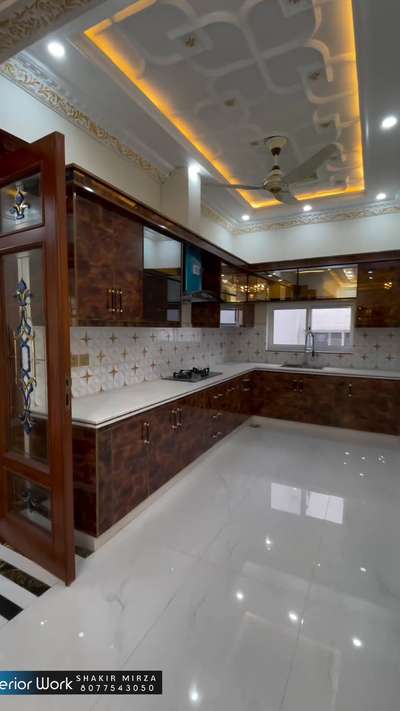 📞 Number in Bio
 Contact For interior work
#ModularKitchen #KitchenCabinet #HomeDecor #homesweethome #homeinteriors #wadrobedesign #partitiondesign #pujacabinet