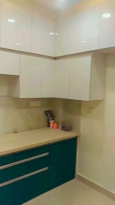 # #InteriorDesigne ke sath  #ModularKitchen  banvaiye  # #
 # #Modularfurniture 
 # #KitchenCabinet 
 # #KitchenInterior 
 # #KitchenDesigns  
 #LShapeKitchen 
 # #LargeKitchen