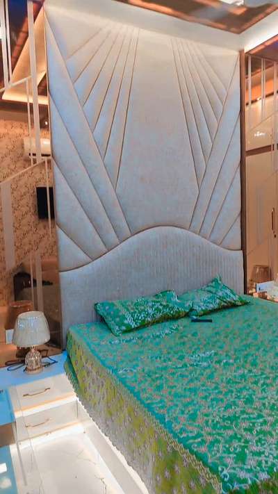 #BedroomDecor  #MasterBedroom  #KingsizeBedroom  #BedroomDesigns  #BedroomCeilingDesign  #furniture