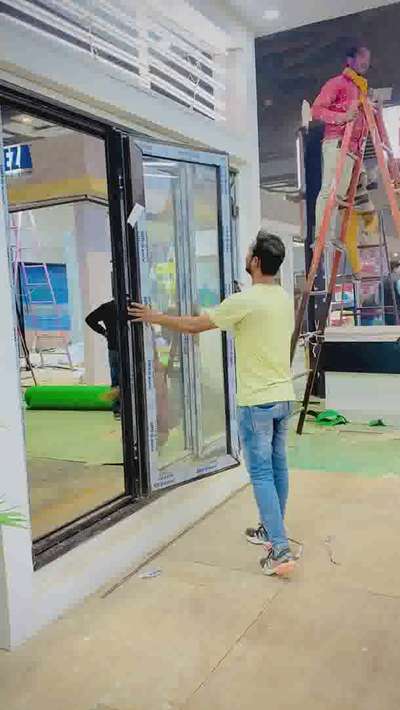 Upvc folding door window 🪟 7428073114