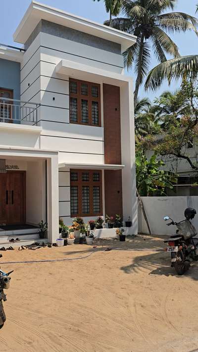 Area: 2160Sqft 3bhk
location: thalikulam
Model: Contemporary
Contract type: Full contract