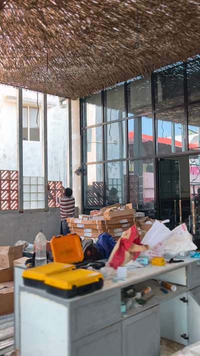 Jaali &Glass block work started
#jaali 
#glassbrick 
#KeralaStyleHouse 
#restaurantdesigner 
#BuildingSupplies