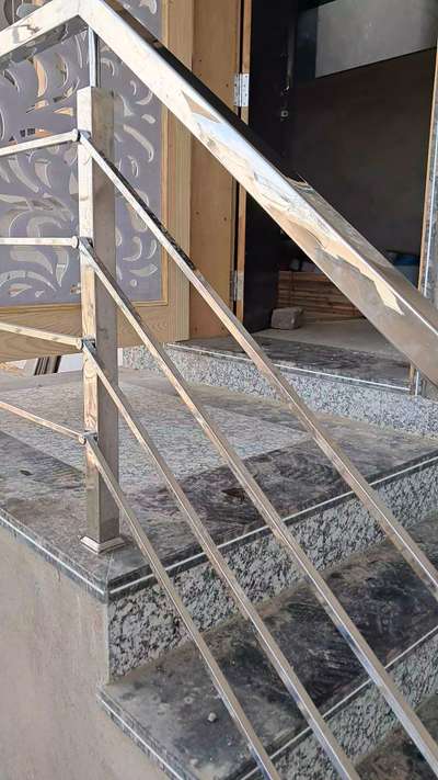 Steel staircase Railing 

Deep Interiors 

 #StainlessSteelBalconyRailing  #SteelStaircase  #steelrailing  #steelfabrication  #fabricatedstaircase  #steelwork