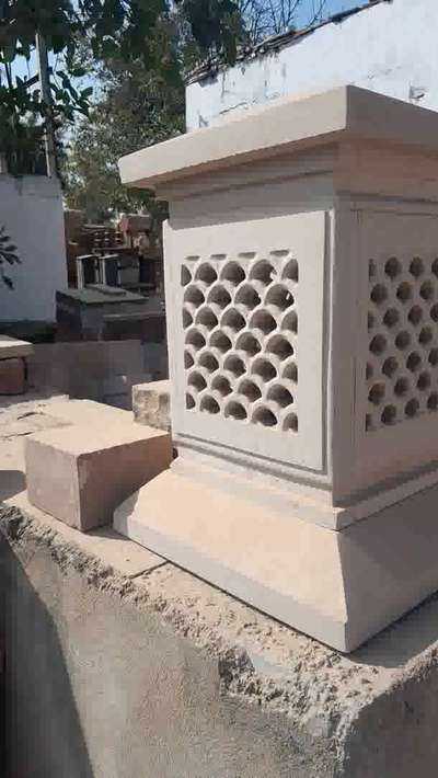 main gate lamp in sand stone